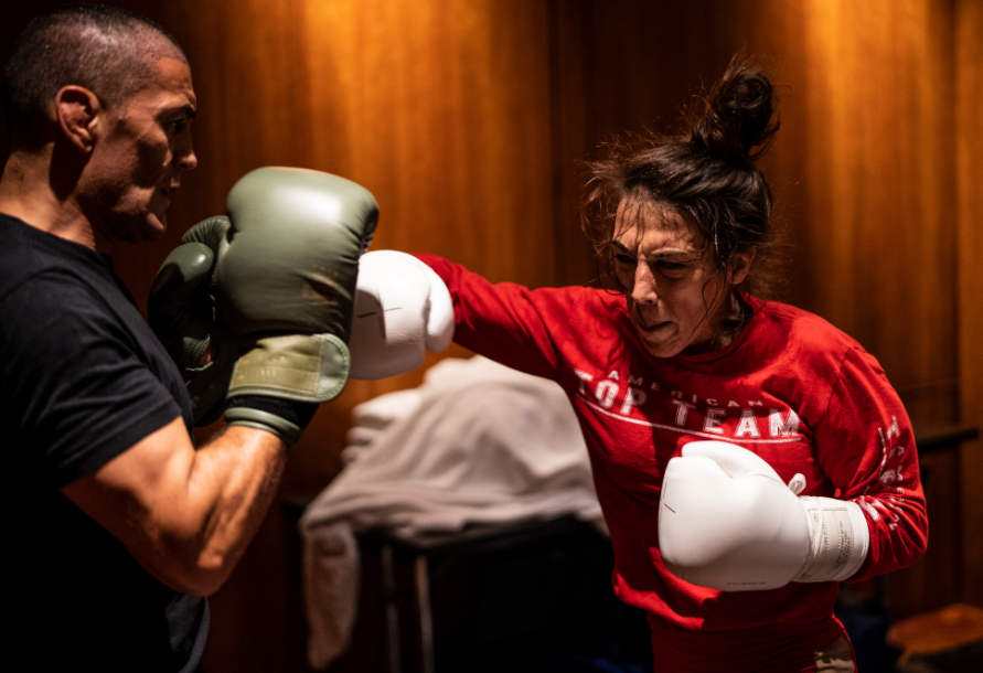 那么,张伟丽如何评价对手呢,中国名将客气很多,"乔安娜很真实,她明着