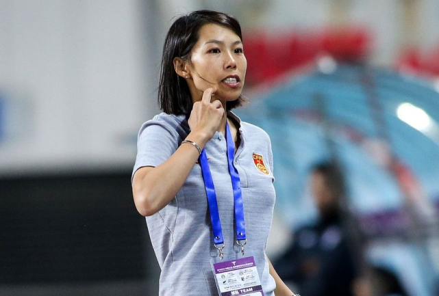 本赛季陈婉婷担任女超劲旅江苏女足主帅一职,海南琼中女足主帅一职则