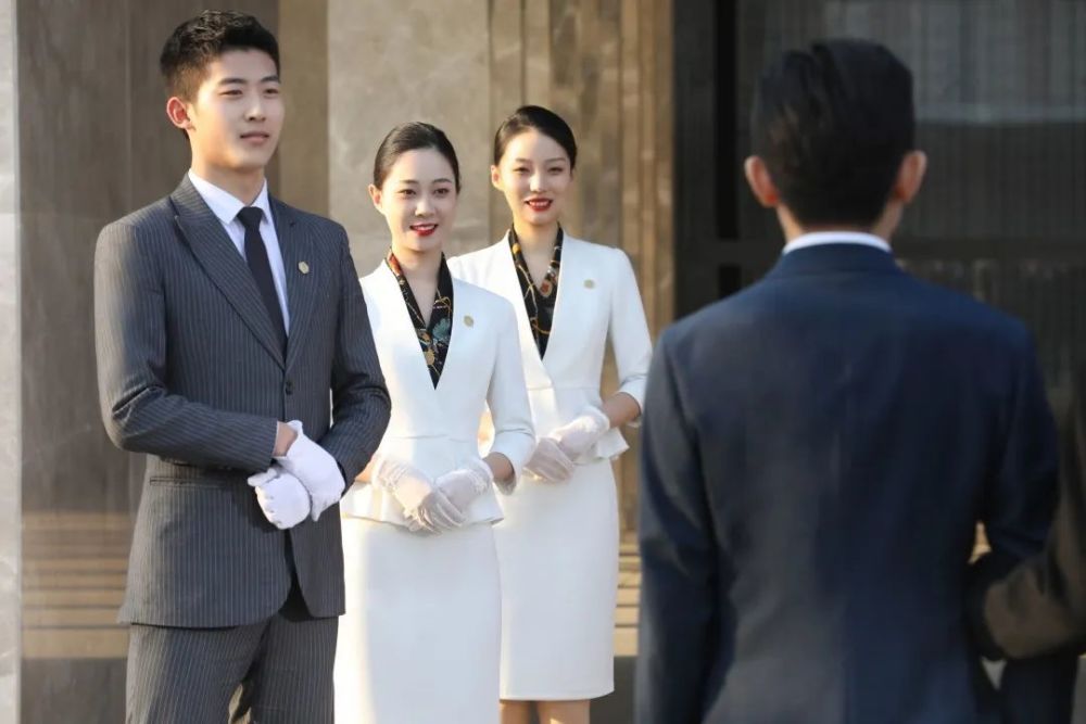 五大场景 铸就高端礼宾塔尖服务_腾讯新闻