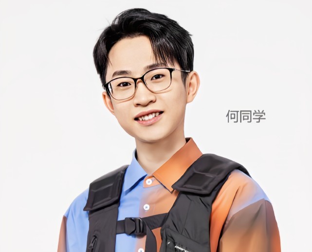 何同学:与苹果总裁库克对话,被央视点赞,一条视频"赚"6亿