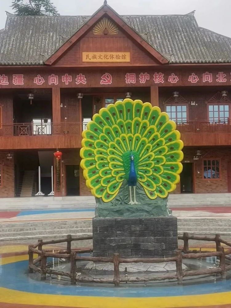 【侨云南】拉玛·兴高到红甸乡席草寨村调研民族团结工作_腾讯新闻