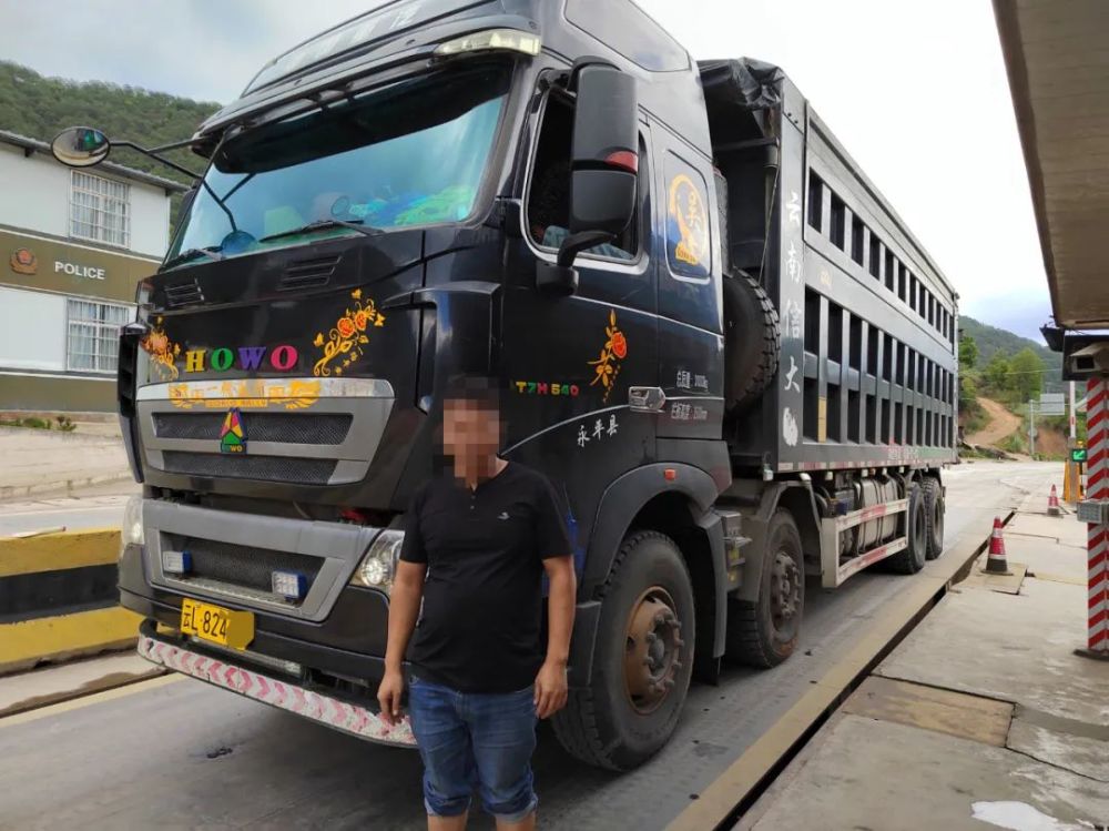 货车整治|云南永平:交警查处5辆"百吨王"_腾讯新闻