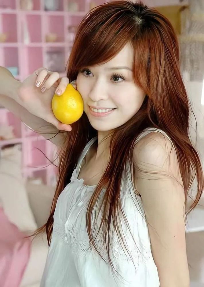 40岁翻红王心凌凭什么