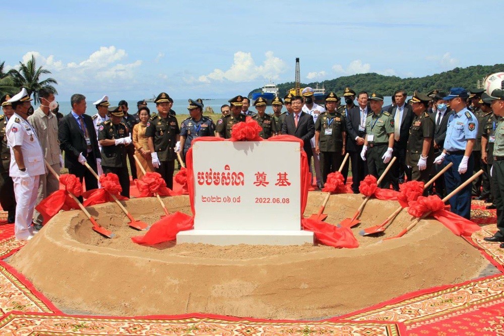 美媒又帮中国选址，称中方在柬埔寨建军事基地，柬方：没有的事鼠你系列