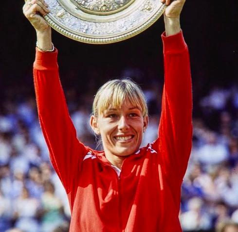 纳芙拉蒂洛娃:斯瓦泰克35连胜要仰望的存在,创下女子网坛不可思议的74