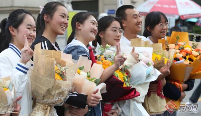 云南高考在温暖中落下帷幕