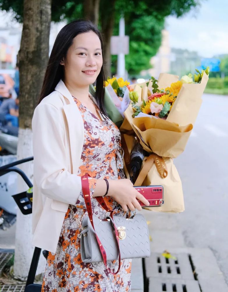 高考结束!辛苦了,崇左的少年们!_腾讯新闻