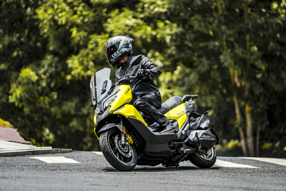 性价比最高的国产250运动踏板赛科龙rt2车型解读