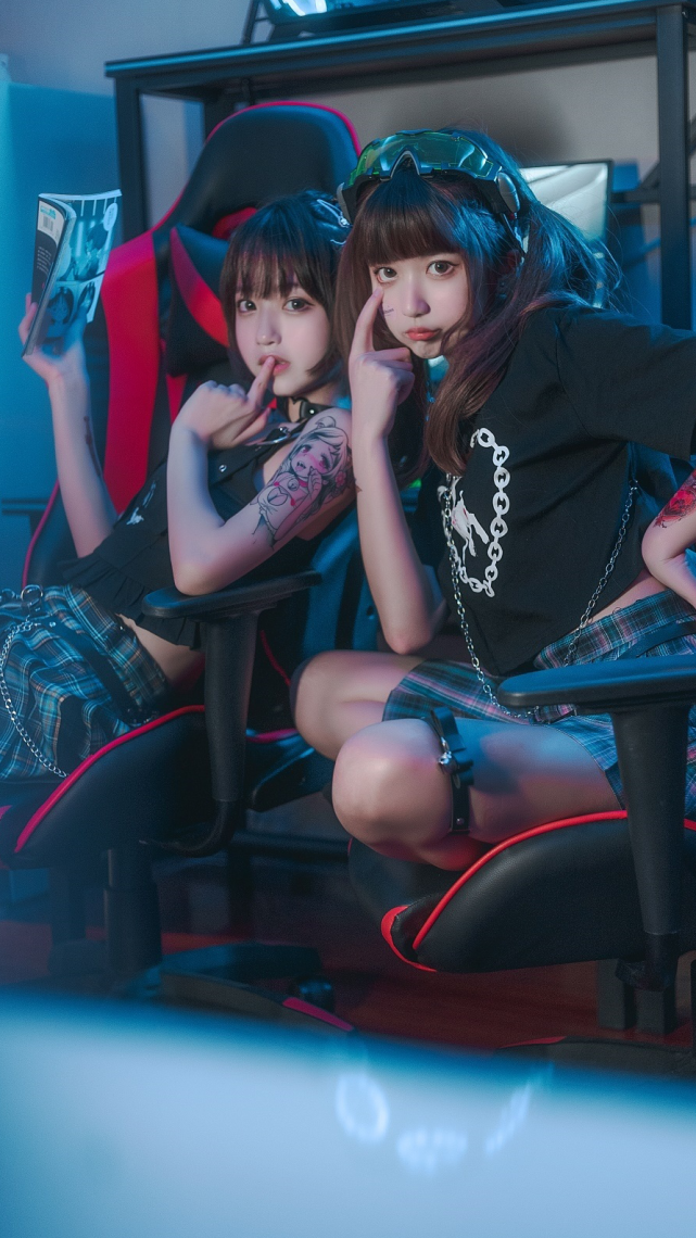 jk:电竞少女的搞怪日常