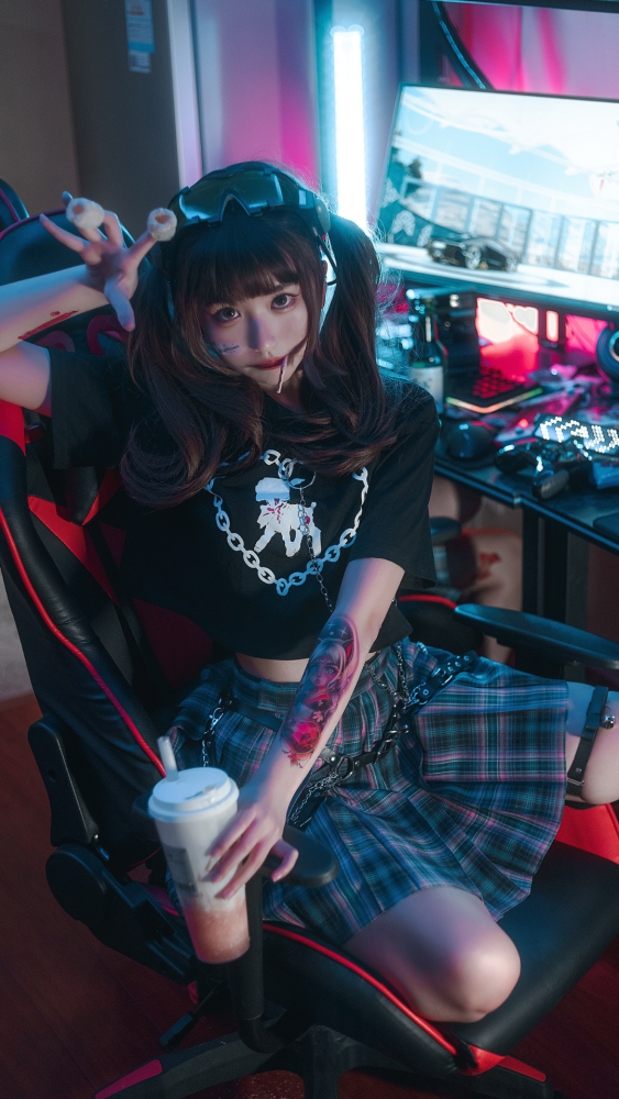 jk:电竞少女的搞怪日常