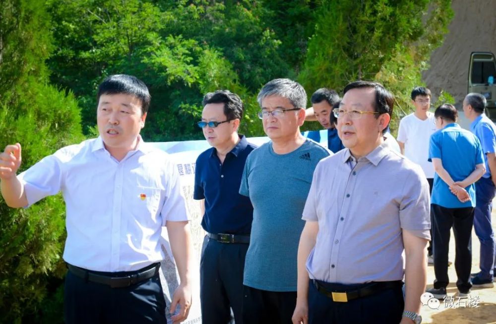 顾昭明带队在石楼县调研禁牧轮牧休牧立法工作