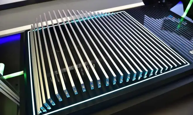 官宣進入特斯拉電池供應鏈，萬億“迪王”不遠了？海南購買紀念品的英文對話