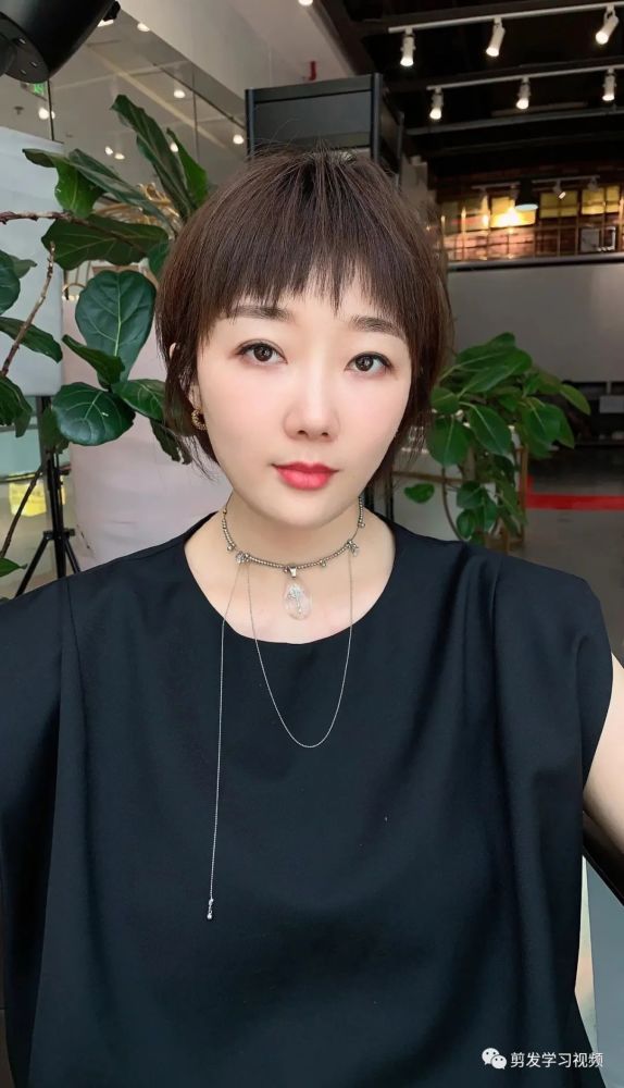 "炎炎夏日精致减龄超短发"插图24