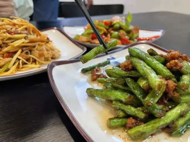 杭州这家餐厅,炒菜方式亮了!小葱炒蛋1分钟搞定