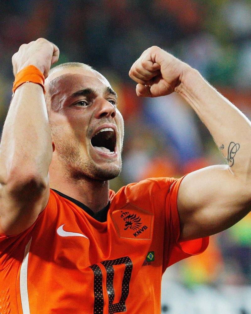 6月9日,荷兰球星斯内德迎来了的38岁生日,荷兰国家队ins官网也晒照