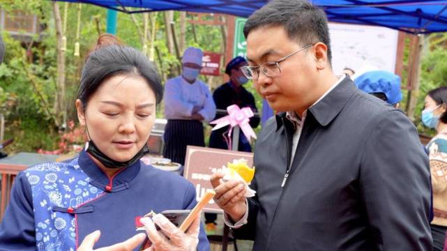 对话直播带货副县长杨乐:你说我是作秀,那我就秀出它的精彩