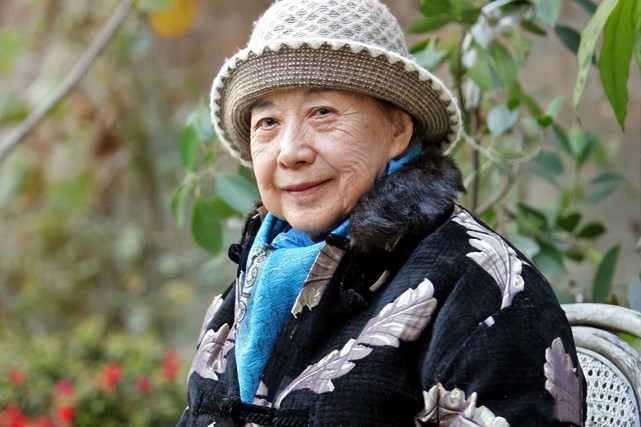 影后金雅琴婚姻中有磕绊对丈夫愧疚女儿情路坎坷