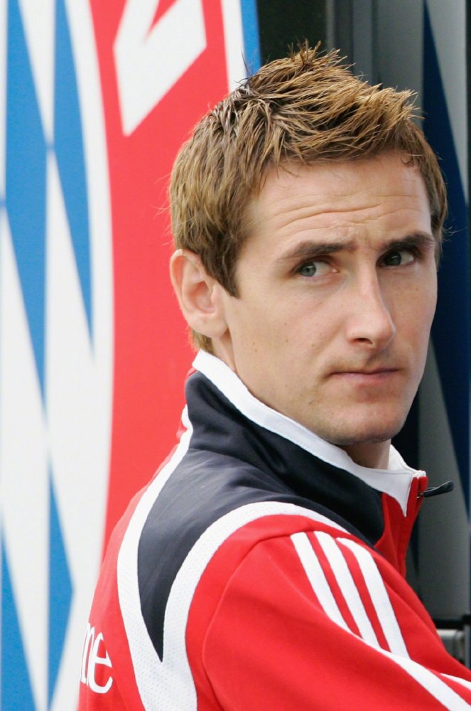 今天是克洛泽44岁的生日,一人一句为k神留下诚挚的祝福吧～_腾讯新闻