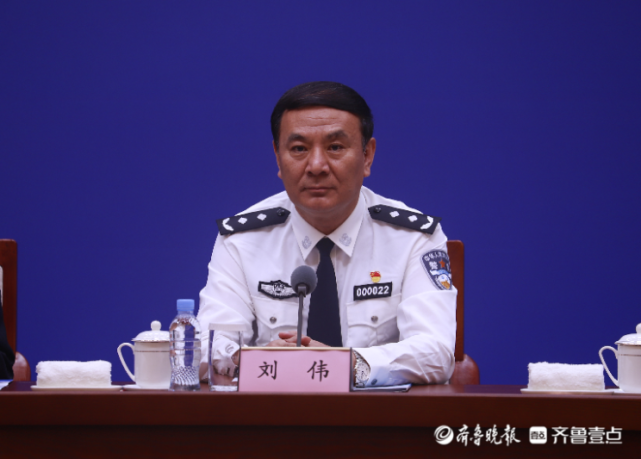 身份证电子证照的建设应用情况,省公安厅治安警察总队总队长刘伟介绍