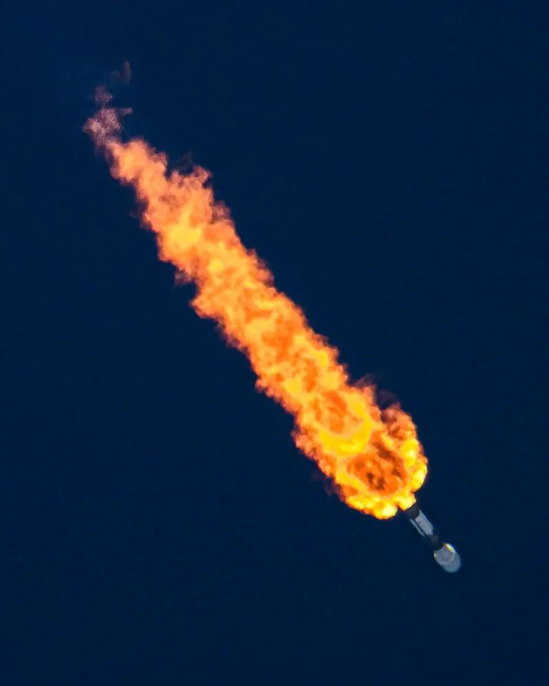 SpaceX创下猎鹰9号最远回收新纪录：687公里！欧洲vodafonewifi喷浆入口