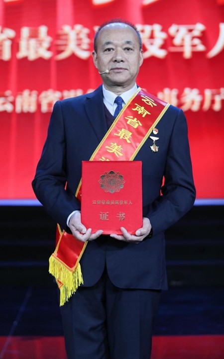 铁道兵的那段经历让他三十年始终如一做着这件事