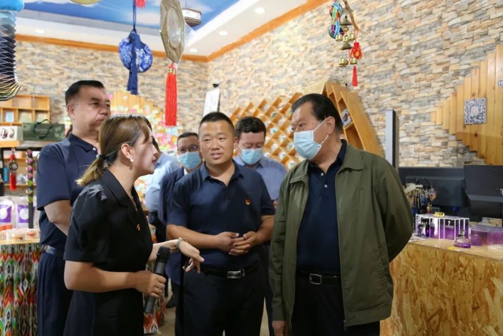 驻疆全国人大代表专题调研组在特克斯县开展调研