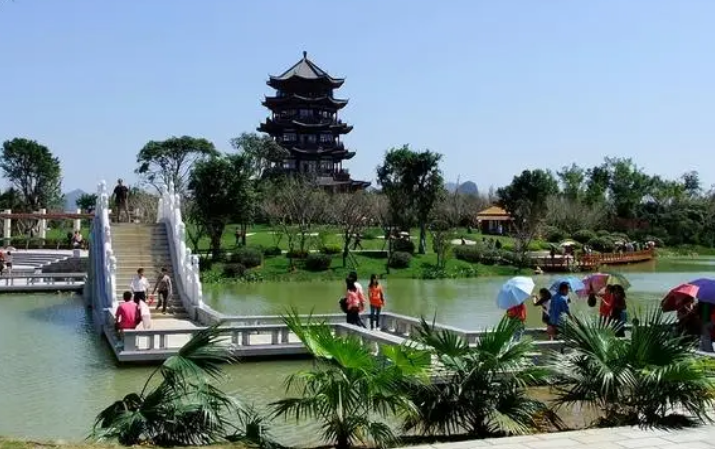 桂林市雁山区雁山镇,雁山区雁山镇:为民办实事 打造"党群服务圈"-出走