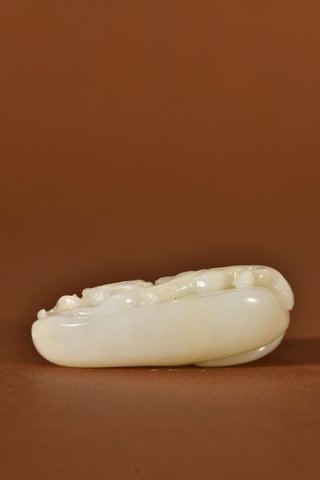 和田玉螭龙如意把件