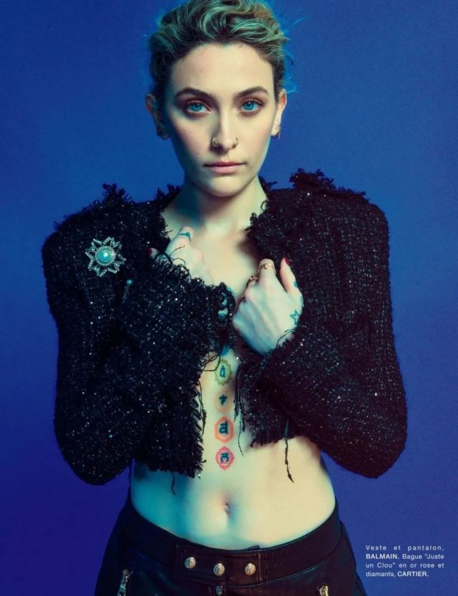 mj之女帕丽斯杰克逊亮相音乐杂志封面模特歌手身份两不误