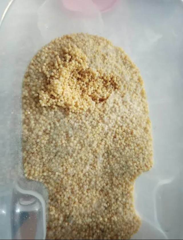 吃了些用部分发霉了的小米做的二米饭,我不会黄曲霉毒素中毒吧?