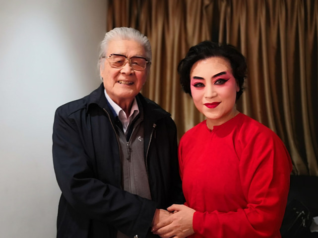 京剧程派名家李佩红追忆蓝天野:蓝老师总有聊不完的话题