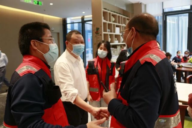 回家团圆!福建援沪医疗队员结束休整平安返家!