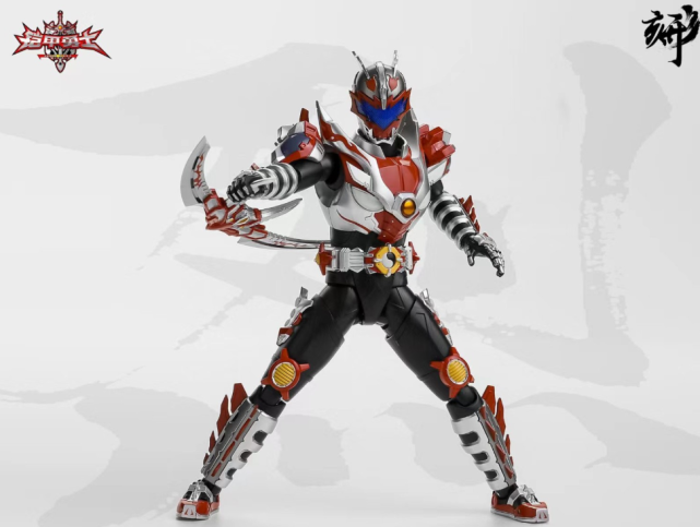 数量上可以说说还算是丰富和靠谱的类型,除了炎龙侠玩具的本体之外