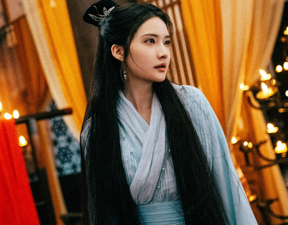 新疆00后新人演员出演梦华录张好好浓颜系长相也有小遗憾