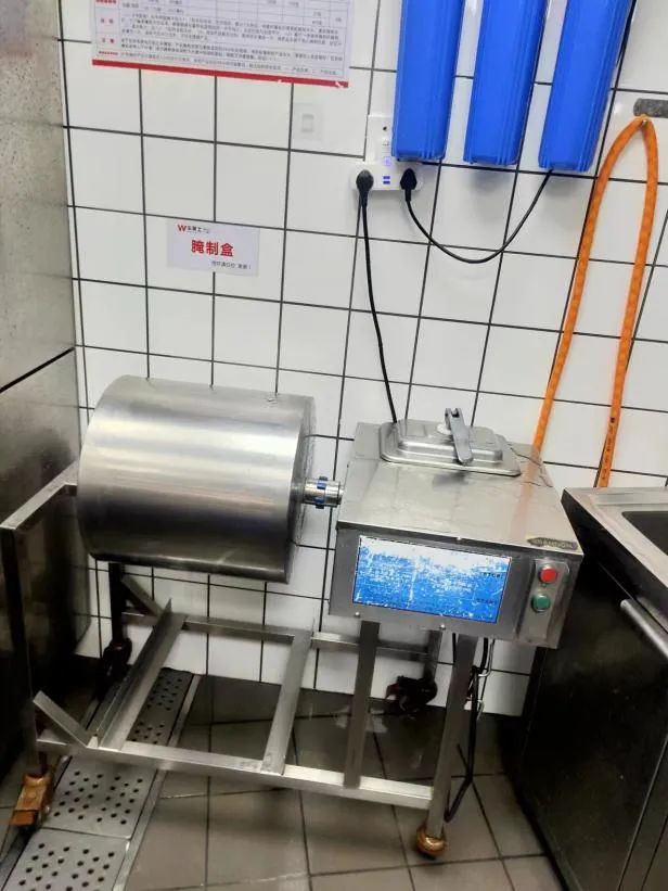 地址:章安街道华景村沿江路163号月销量:4061单外卖店名:华莱士·全鸡