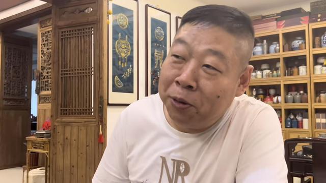 德云社李鹤彪参与拍摄短视频,用方言逗郭汾阳,还是彪哥会哄孩子_腾讯