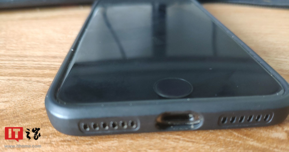 消息称苹果iPhone15Pro换用USB-C端口