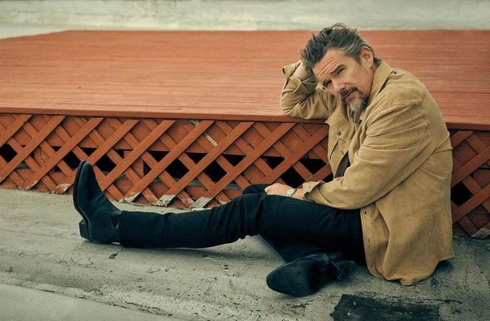 男星伊桑霍克therake杂志封面大片沧桑帅叔魅力十足