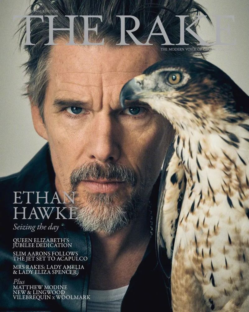 男星伊桑霍克therake杂志封面大片沧桑帅叔魅力十足