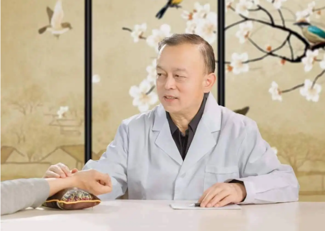 包含北京中醫(yī)藥大學(xué)東方醫(yī)院代掛號，誠信快速貼心服務(wù)的詞條