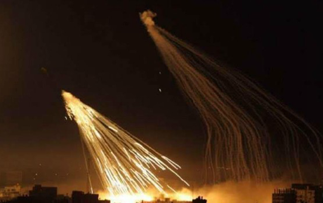 联合国禁用的白磷弹,以1000度高温烧灼人体,美国仍大量拥有