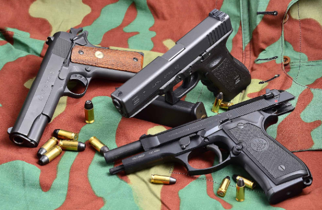 贝雷塔87是杀手界的一条毒蛇?谁家杀手心这么大用这枪?