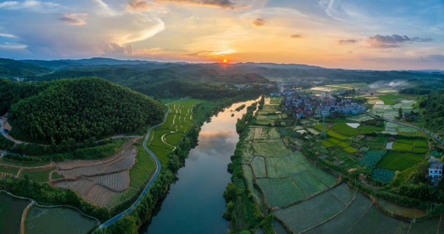 6月12日上午郴州西河大事件健跑赶集吃喝玩乐的应有尽有