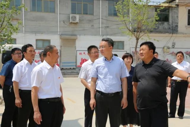肖辉到归德街道开展村"两委"班子"后评估"调研