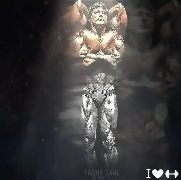 这身肌肉要搁古希腊,高低得是个神了吧……_腾讯新闻