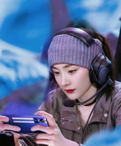 王者荣耀综艺节目战至巅峰杨幂游戏id暴露网友直呼太甜了