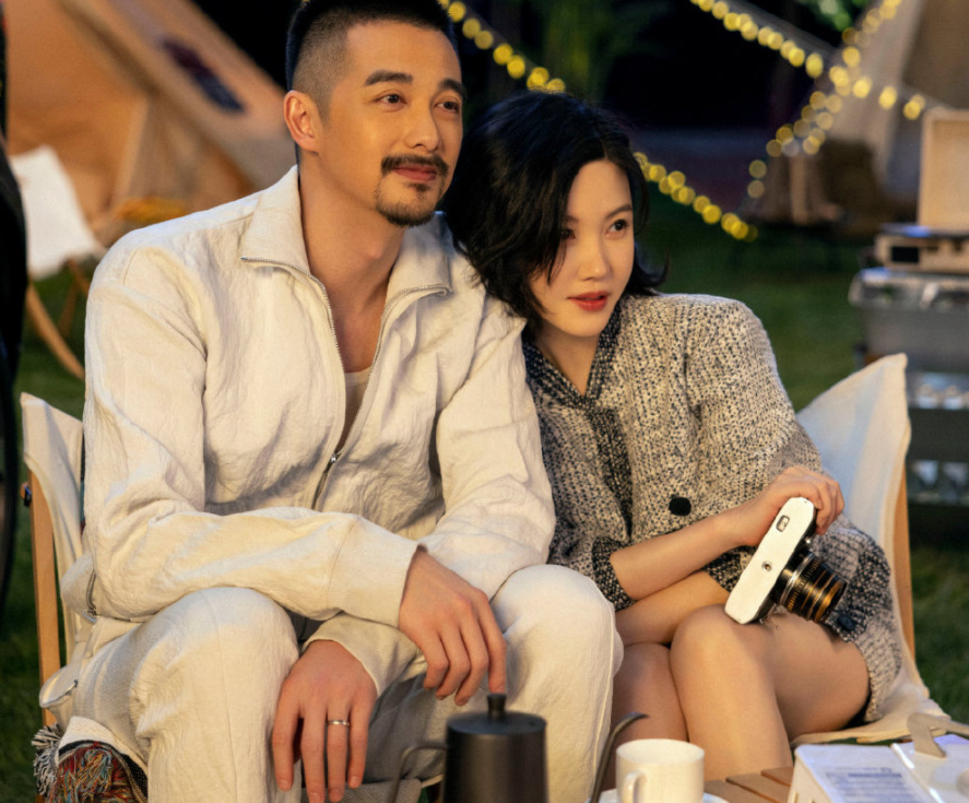 杨子姗产女后与吴中天首合体登封身材恢复如初夫妻俩甜秀恩爱