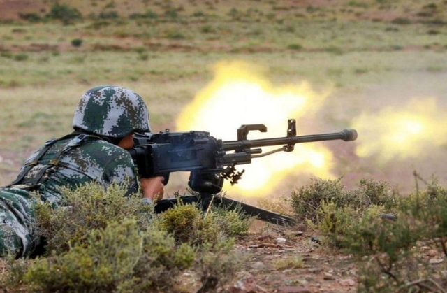 171山地机枪曝光射击稳如老狗我国轻武器一下追到世界前列了