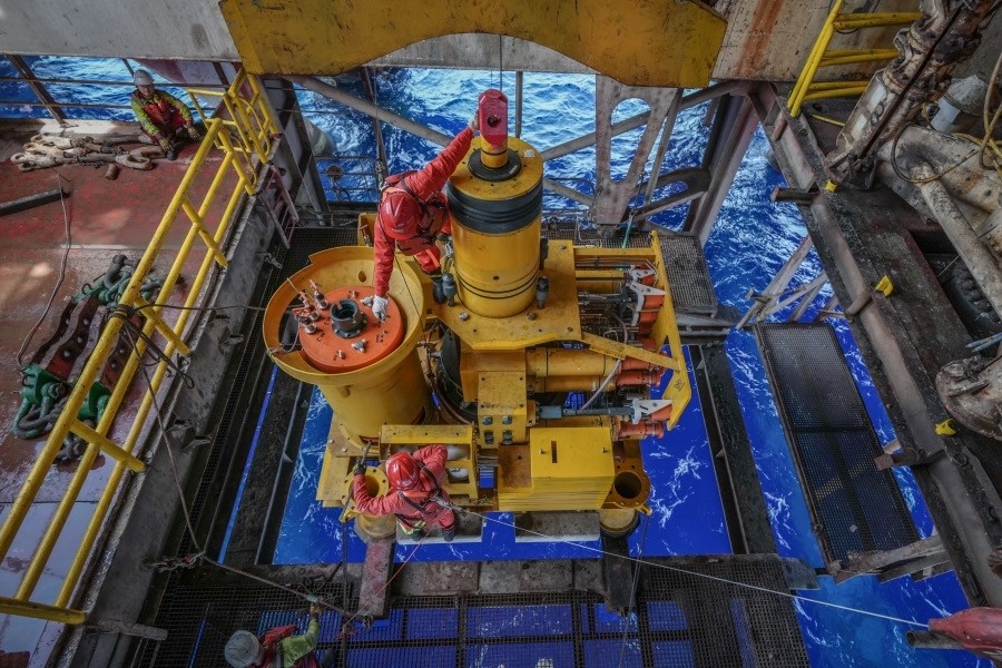 国产首套深水水下采油树在海南莺歌海服役_腾讯新闻