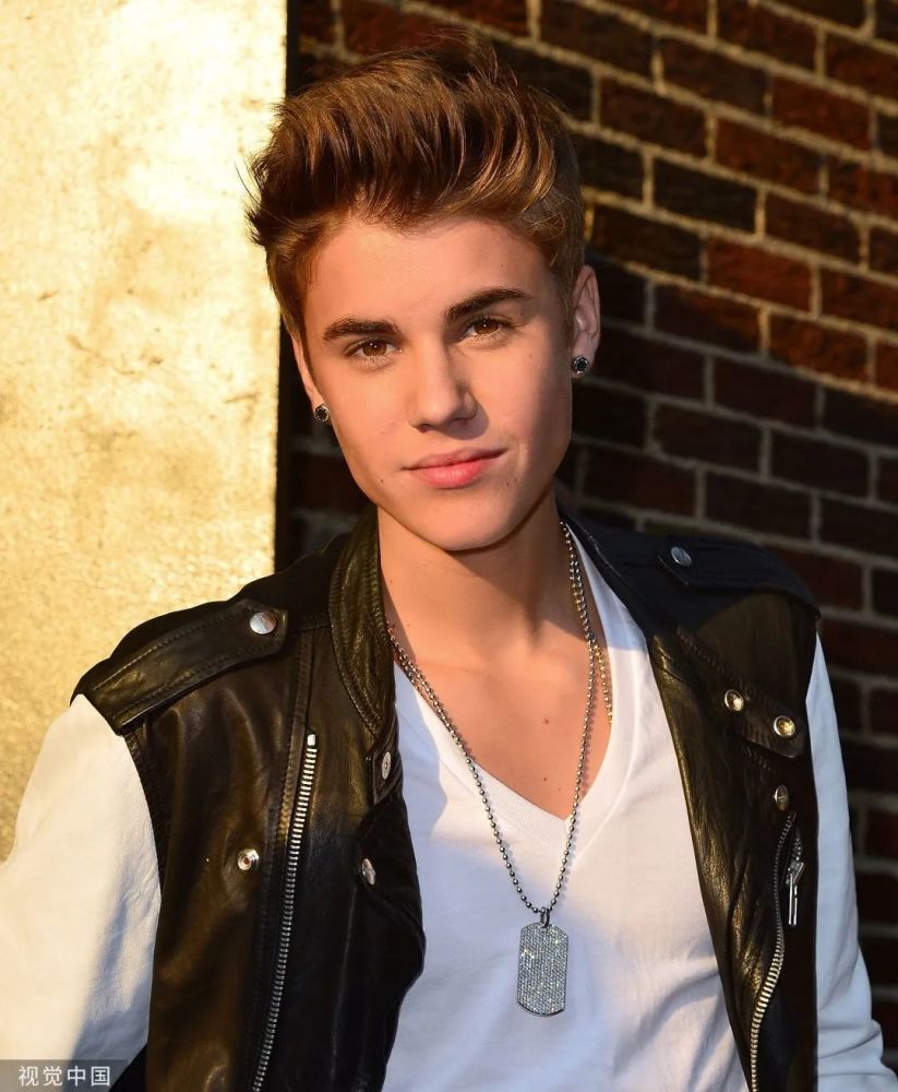 据了解,贾斯汀·比伯于1994年3月1日出生于加拿大安大略省斯特拉特福